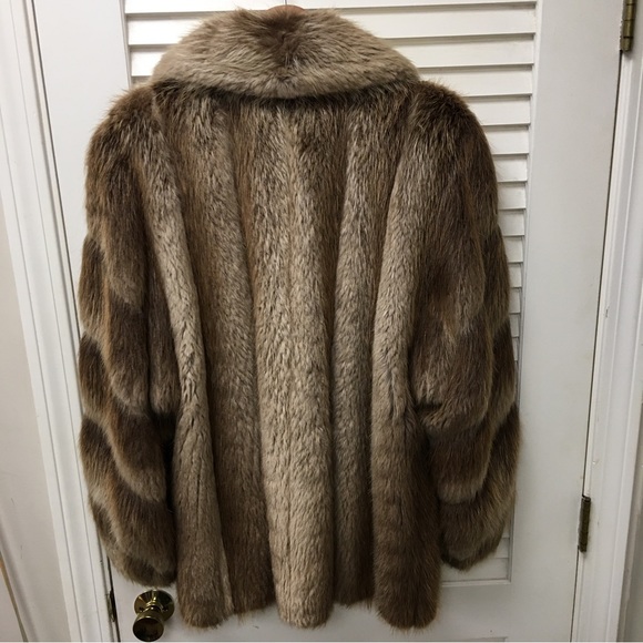 Beaver Fur Jacket - Picture 5 of 7